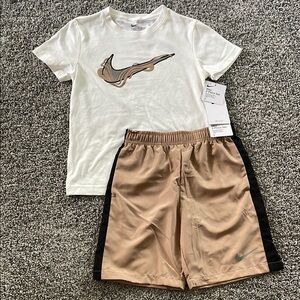 NEW! NIKE 2-PIECE SHORTS AND T-SHIRT SET. SIZE 7. BOYS.